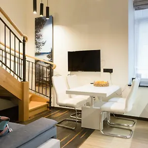 https://quiet-high-class-apartments-jablonowskich-street.krakowhotelspoland.com