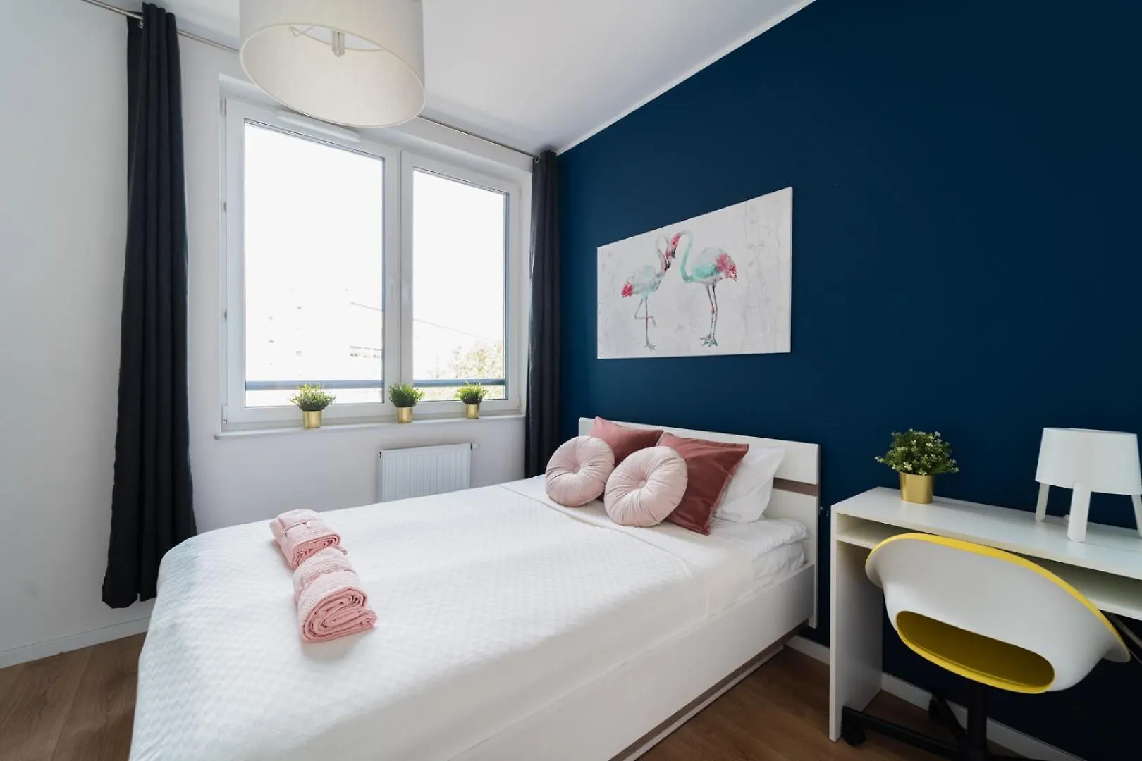 Nice Apartment - Near Sky Tower - Private Parking Wroclaw
